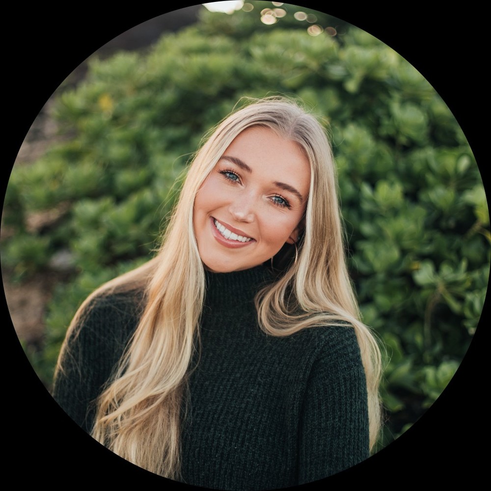 Meet your Posher, Ava